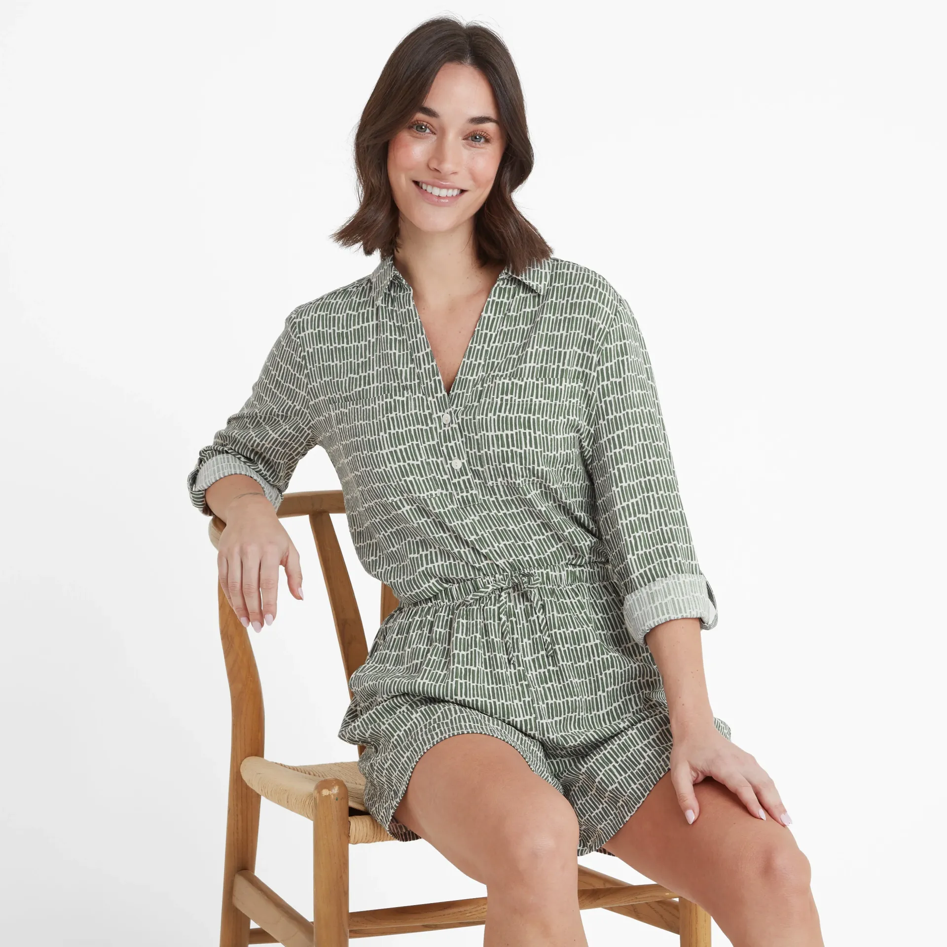 callie-womens-shorts-green-das-inRLSNLv-3.webp Outlet TOG24 Callie Womens Shorts Green Dash Print