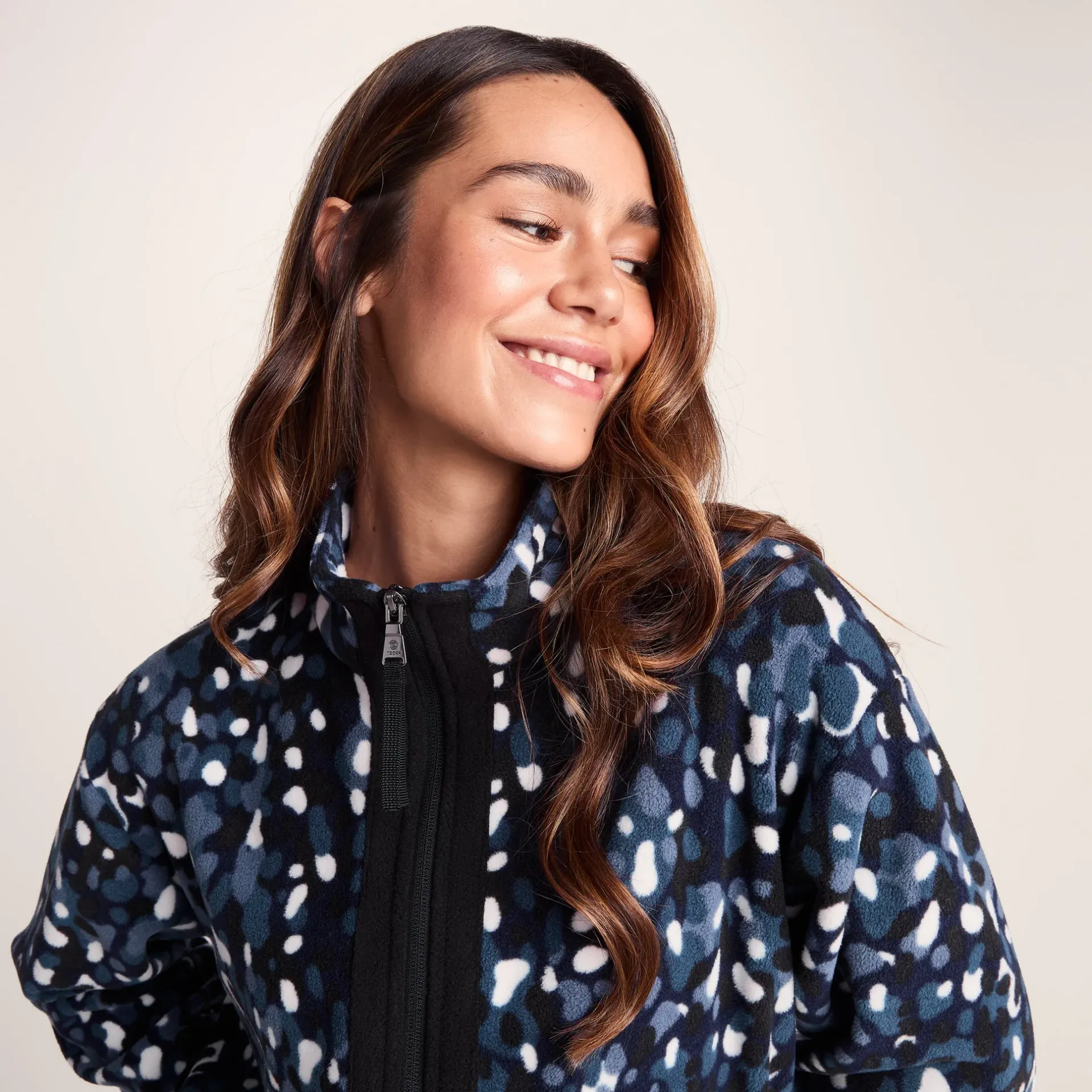 firan-womens-fleece-jacket-oxf-PokUPAqW-4.webp Sale TOG24 Firan Womens Fleece Jacket Oxford Blue Pebble Print