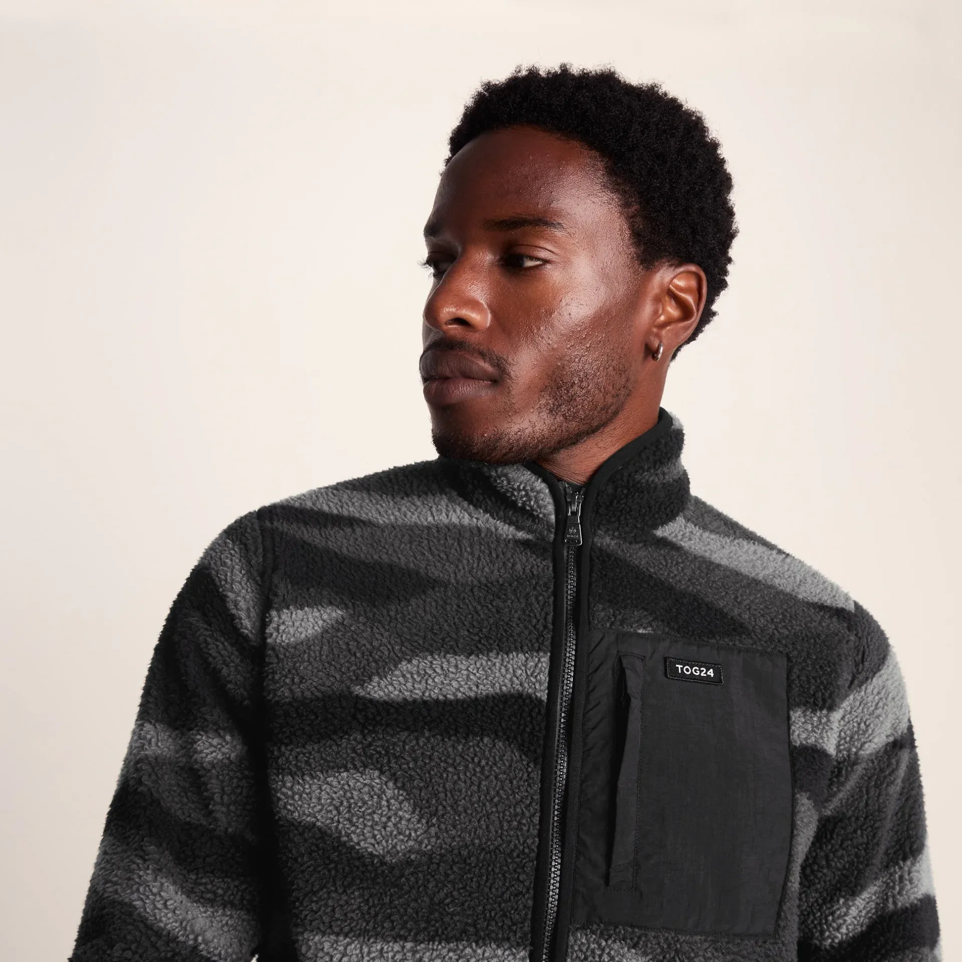 haxwell-mens-sherpa-fleece-bla-uvVgATtt-1.webp Discount TOG24 Haxwell Mens Sherpa Fleece Black Landscape Print