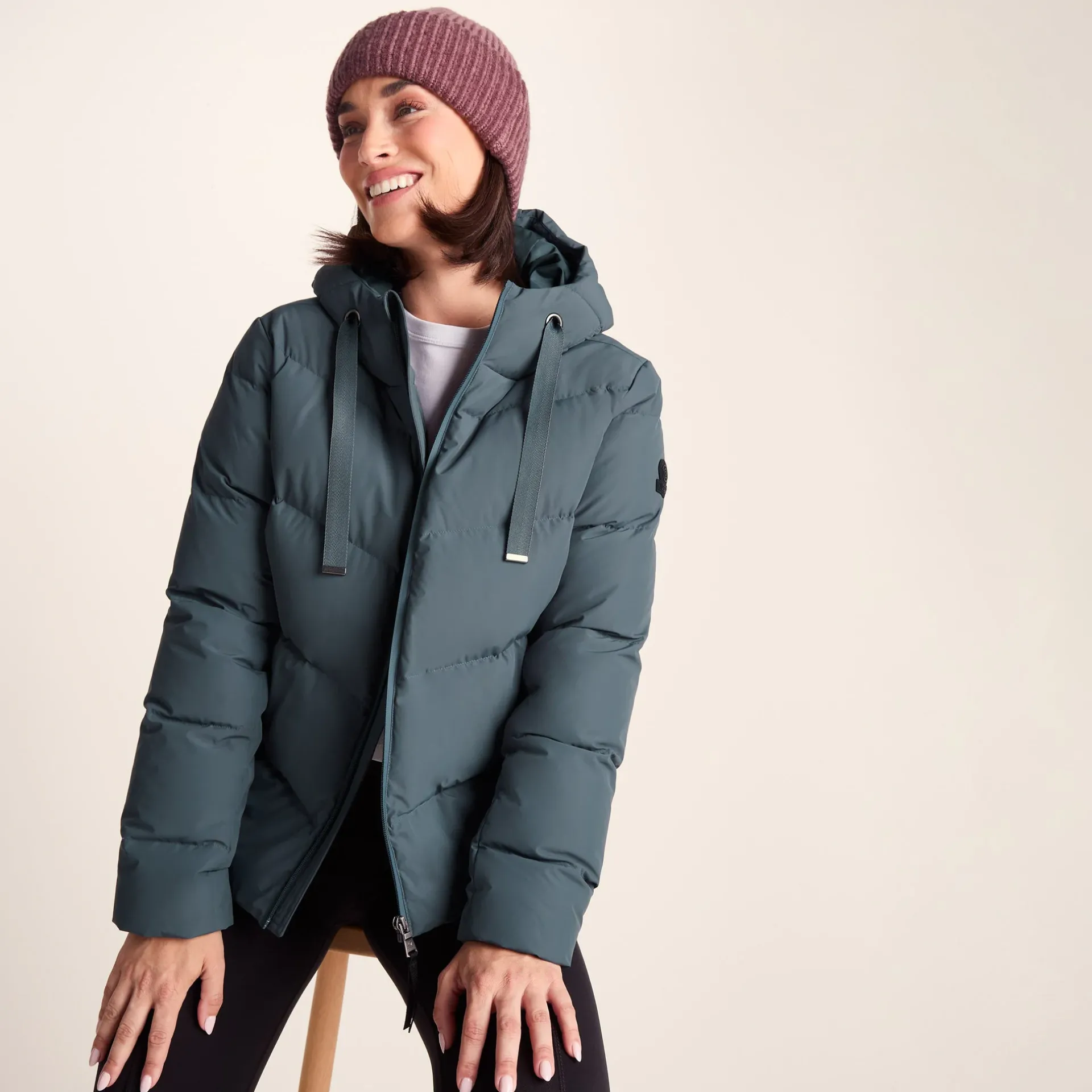 raleigh-luxe-short-womens-down-PLVAJMKO-3.webp Clearance TOG24 Raleigh Luxe Short Womens Down Jacket Graphite